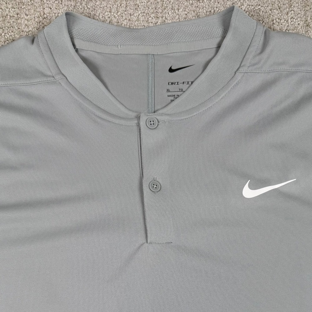 Nike Dri-Fit Mens XL Gray Victory Blade Collar Short Sleeve Golf Polo Shirt